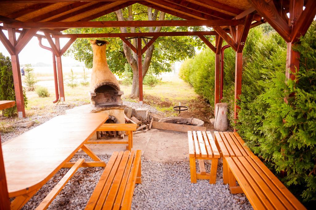 Penzion Ladoven Skvela Kuchyna A Rodinna Atmosfera Martin Exterior photo